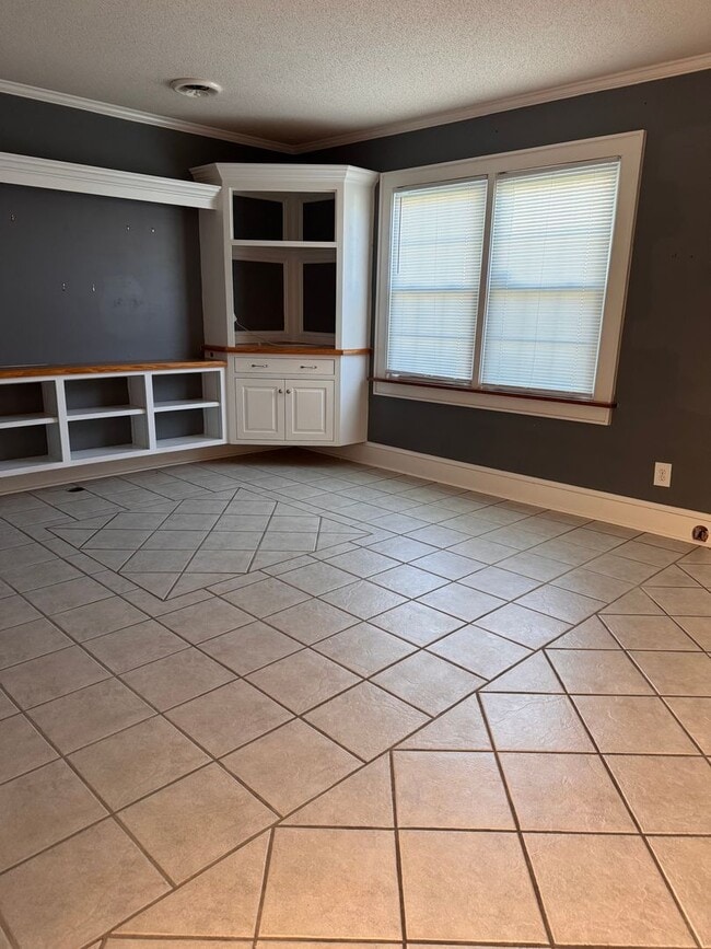 Building Photo - 1c Port W Ct