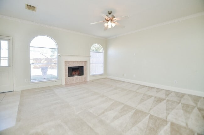 Building Photo - 21210 Woodland Green Dr