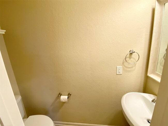 Building Photo - 12147 San Luca St