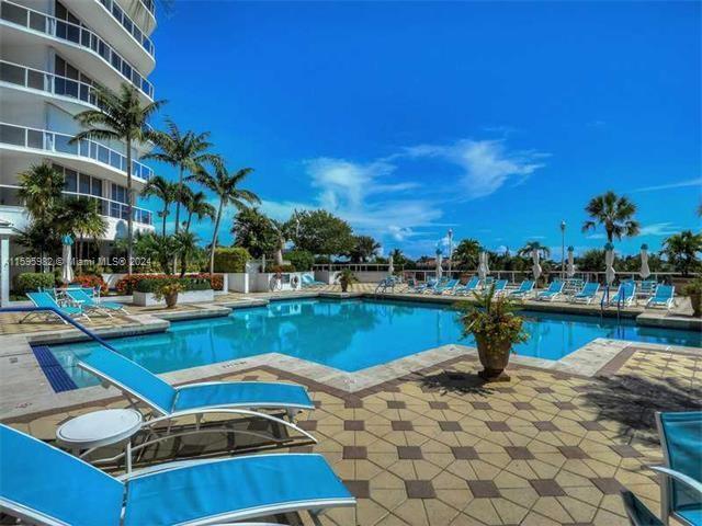 Building Photo - 3801 NE 207th St