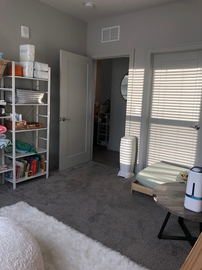 Guest Bed - 11 W Gay St