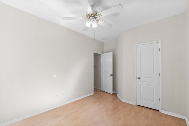 Building Photo - 58 N Indigo Cir