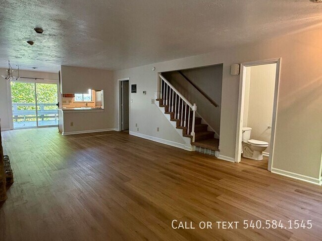 Building Photo - 3377 Kelly Ln
