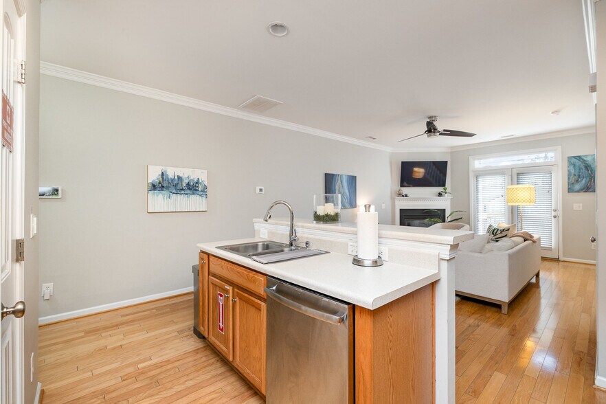 Building Photo - 4618 Merendino St