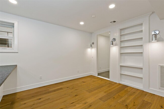 Building Photo - 92 S Highland Ave