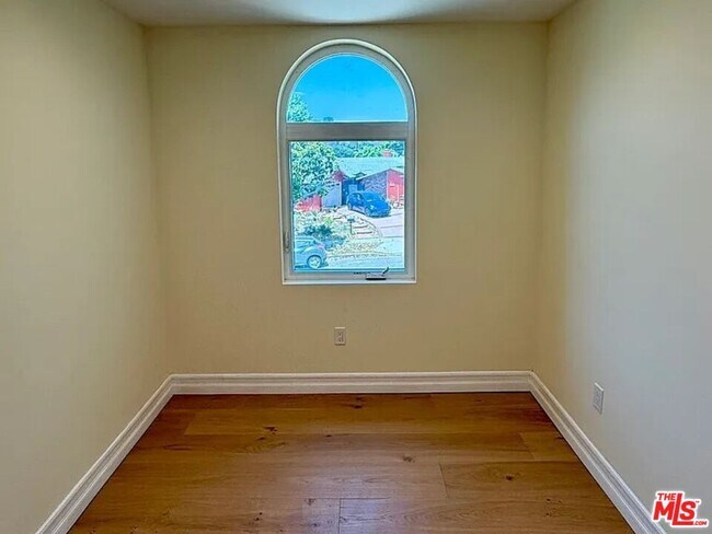 Building Photo - 2807 Dunleer Pl