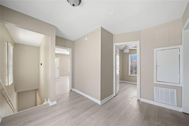 Building Photo - 92 Ormond St SE