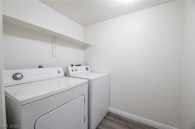 Building Photo - 8212 Hercules Dr