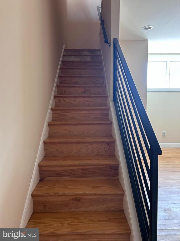 Building Photo - 1400-14 S Darien St