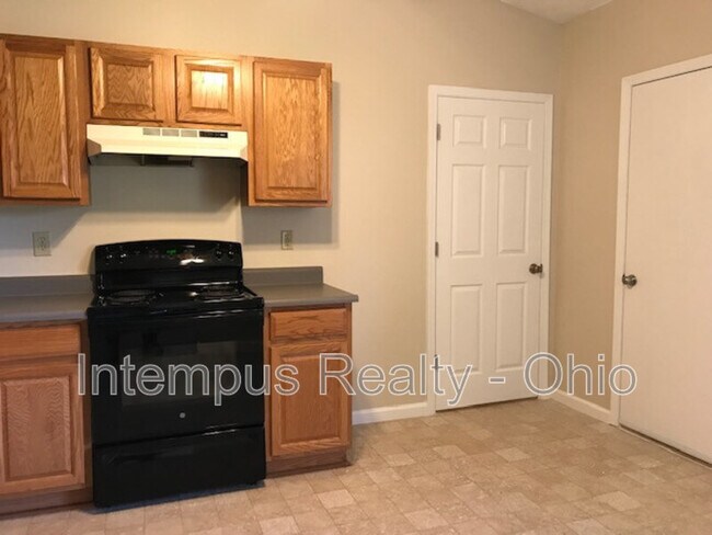 Building Photo - 129 Lofton Cir