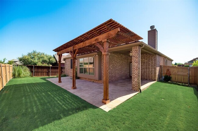 Building Photo - 1433 Nacona Dr