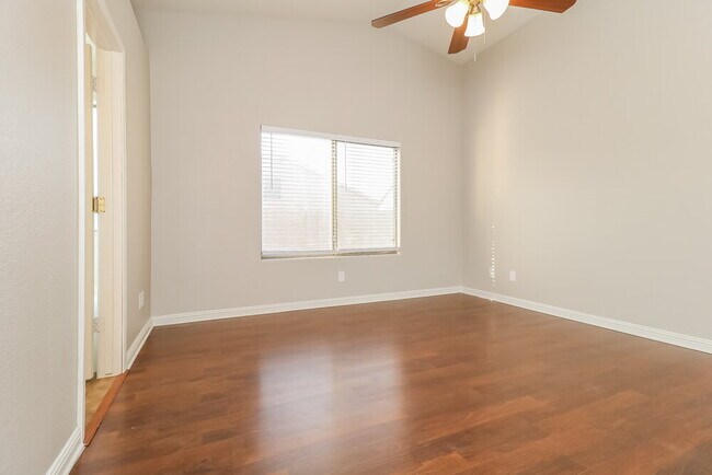 Building Photo - 12571 W Fairmount Ave