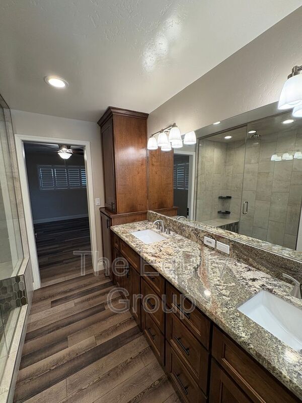 Building Photo - 445 N O'Farrell Ct