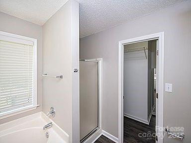 Building Photo - 2234 Pleasant Dale Dr