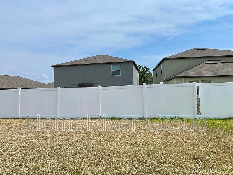 Building Photo - 10321 Scarlet Skimmer Dr