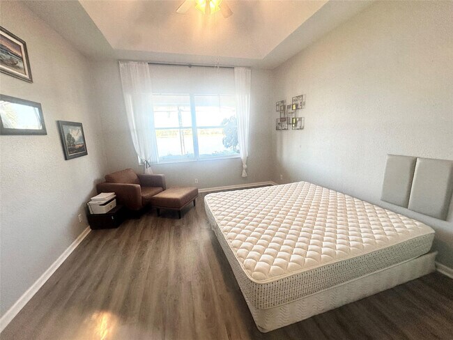 Building Photo - 6104 Santa Margarito Dr