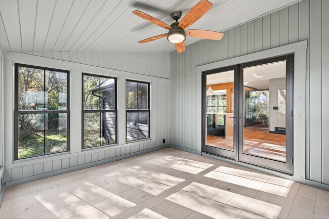 Building Photo - 15801 Andrie St NW