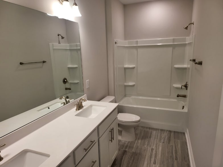 Building Photo - 761 Cormiche Ln