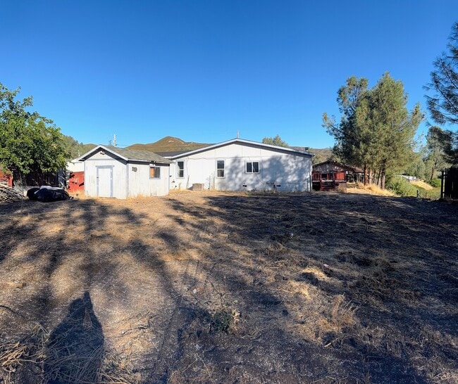 Building Photo - 2960 Peach Way