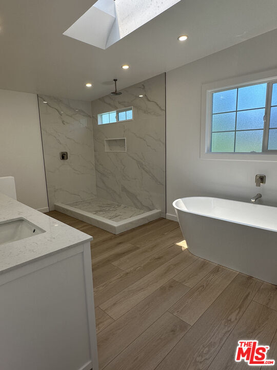 Building Photo - 495 Erbes Rd