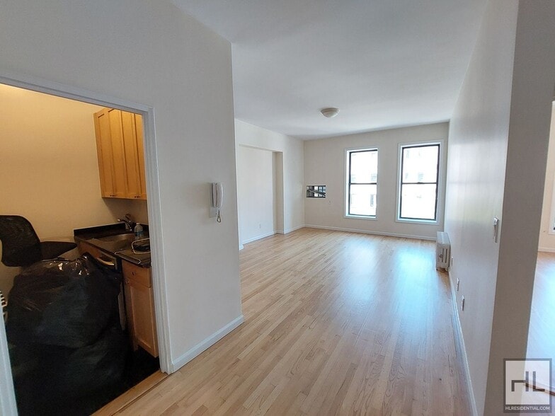 Building Photo - WEST 73 STREET