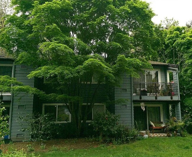 Building Photo - 36 Emery Bay Dr