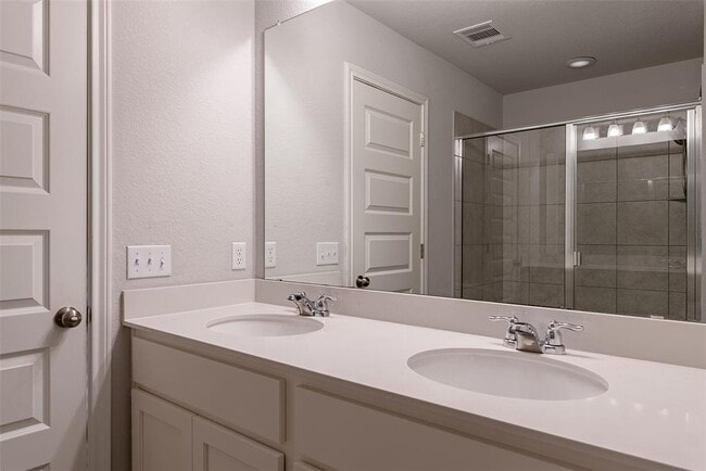 Building Photo - 13503 Lansdale Cove