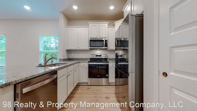 Building Photo - 3 br, 2.5 bath House - 38 Sandhill Pines Dr