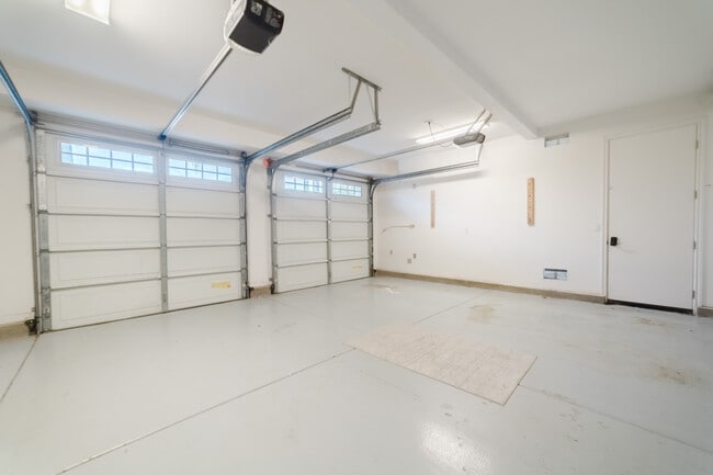 Building Photo - 7337 Corte TOMILLO