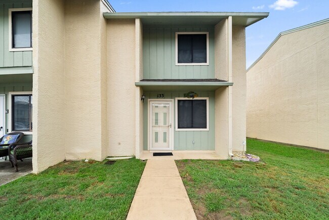 Building Photo - 133 W Leslie Ln