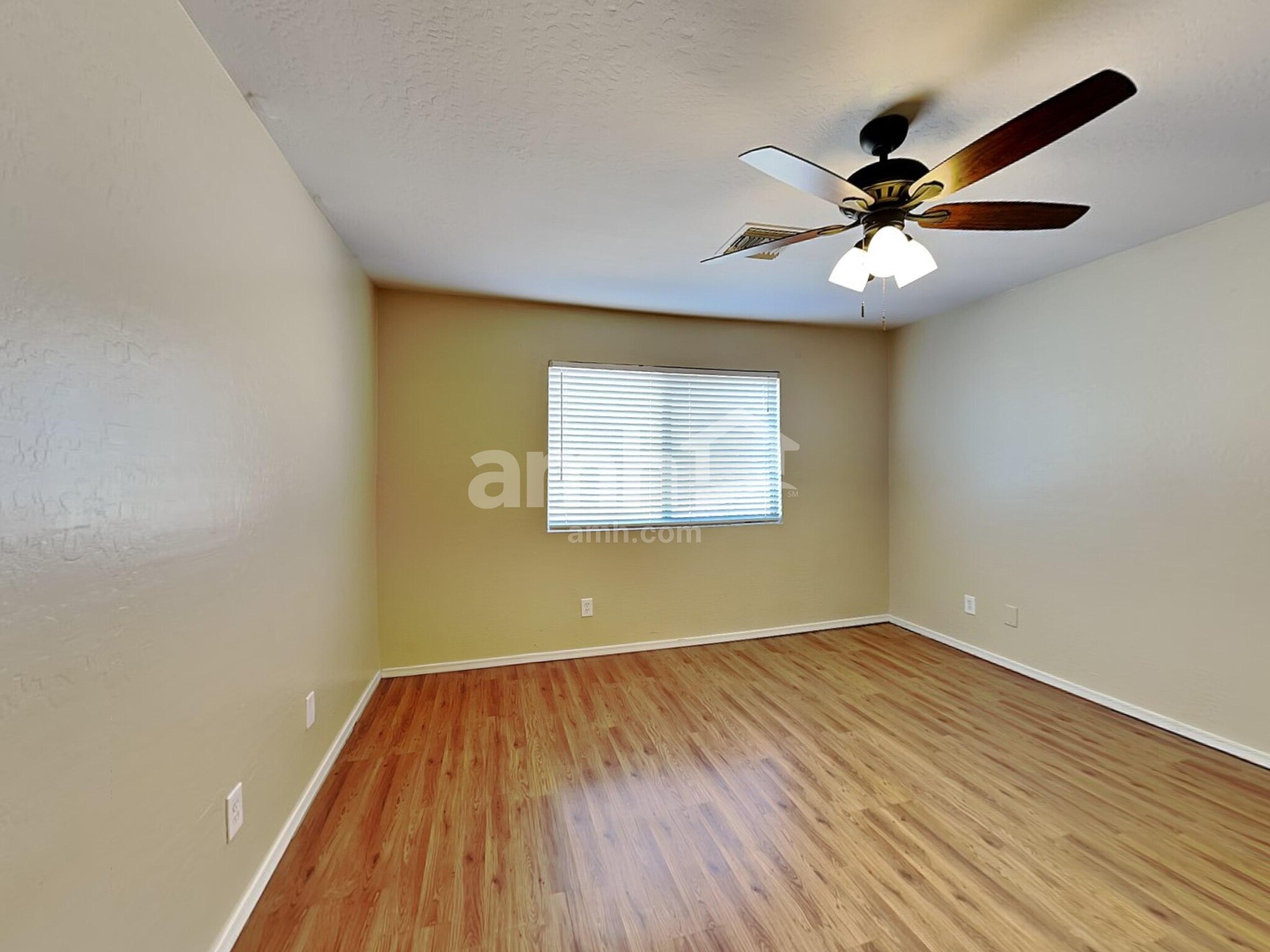 Building Photo - 14228 N 150th Ln