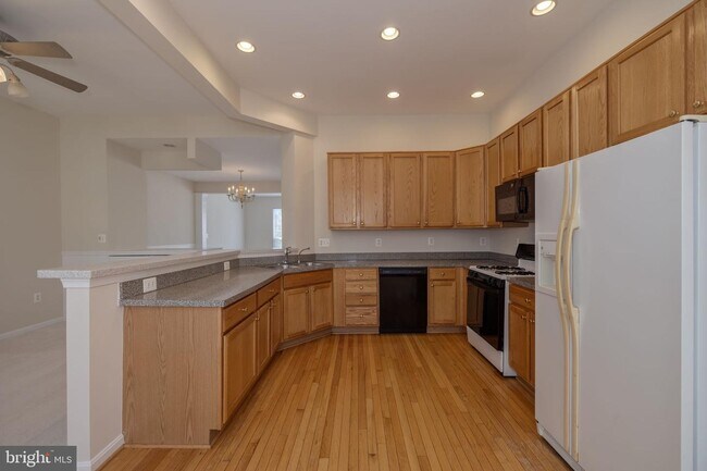 Building Photo - 6144 Cilantro Dr