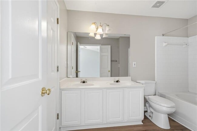 Building Photo - 4645 Valais Ct