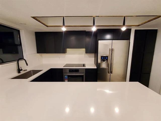 Building Photo - 2500 Laurel Ln