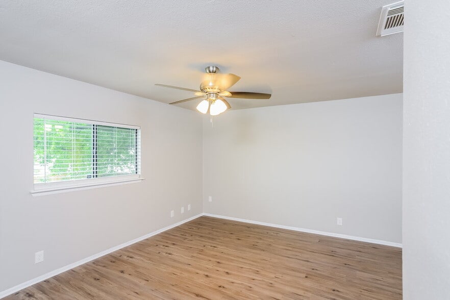 Building Photo - 9330 Arden Bend