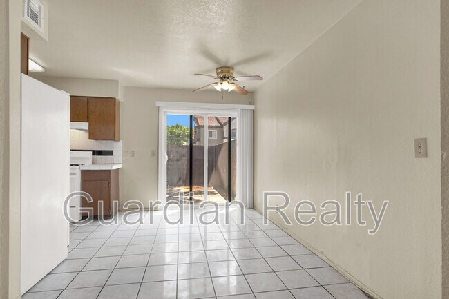 Building Photo - 4312 Lynnann