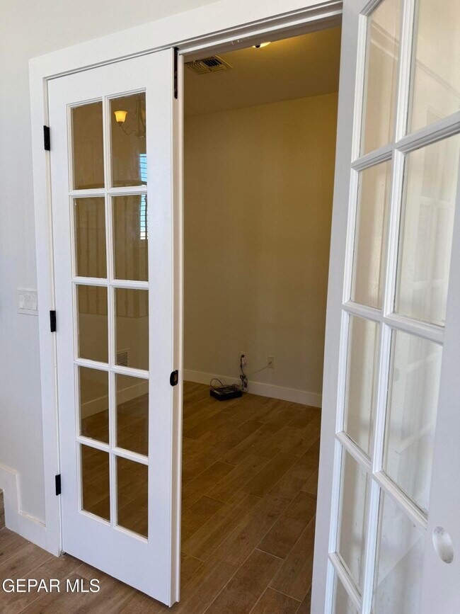 Building Photo - 3045 Woodhead