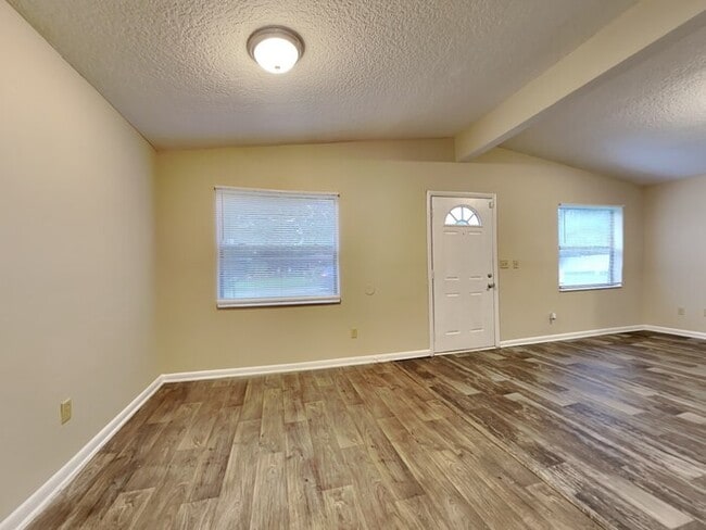 Building Photo - 7593 Sharbeth Dr S