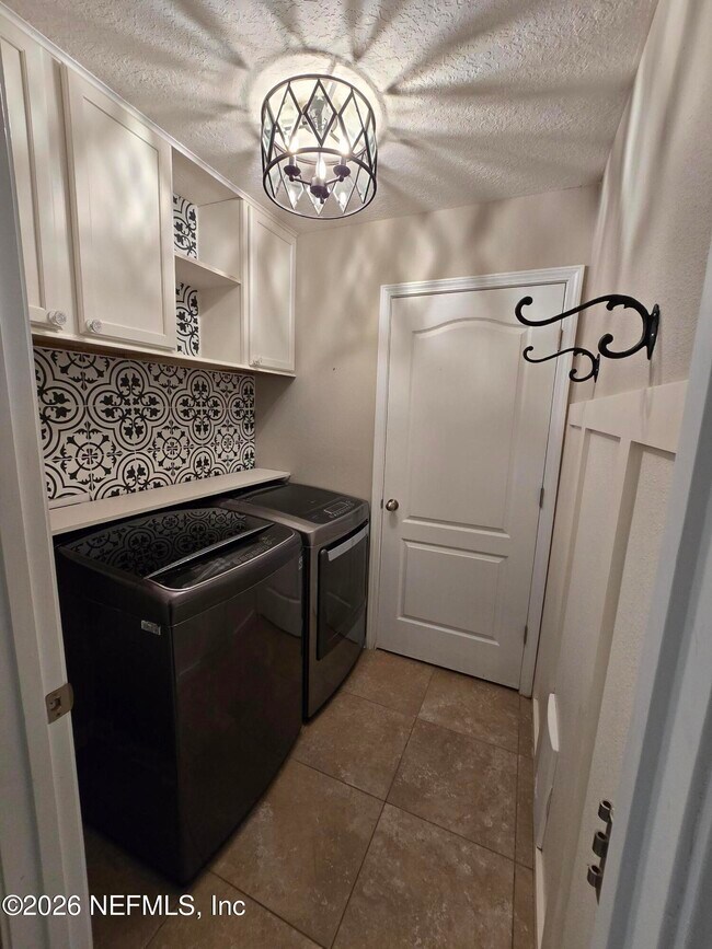Building Photo - 3022 Plantation Ridge Dr