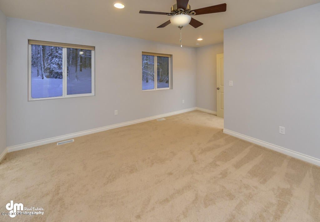 Building Photo - 21615 Settlers Dr