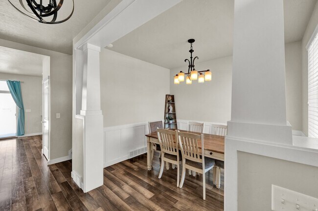 Building Photo - 794 Star Spangled Dr