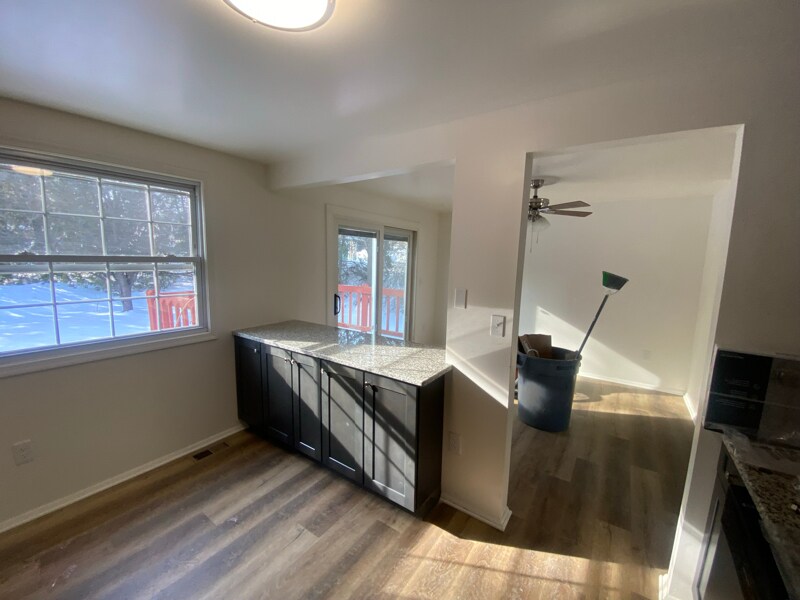 Building Photo - 679 S 82nd St