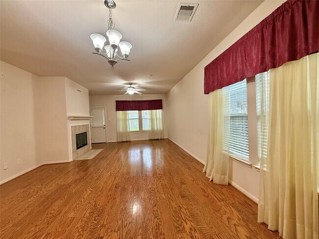 Building Photo - 7323 Boerne Creek Dr