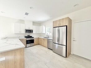 Building Photo - 68162-68162 Modalo Rd