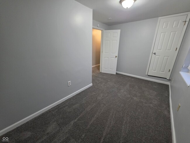 Building Photo - 1219 N Rural St