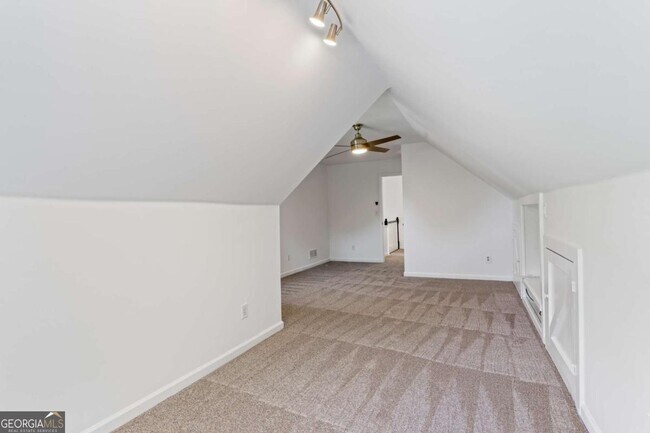 Building Photo - 1249 McLendon Dr
