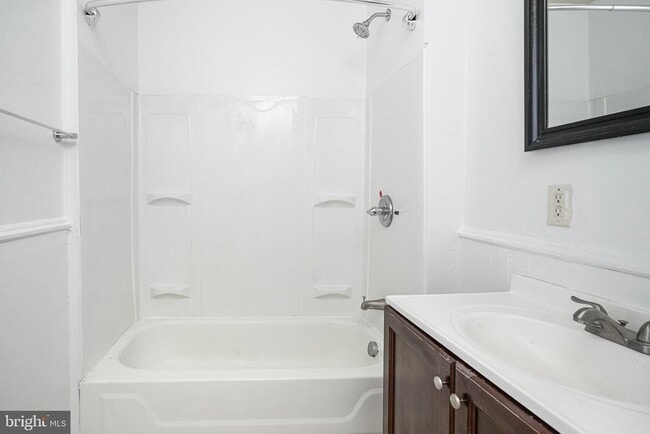 Building Photo - 1904 Federal St