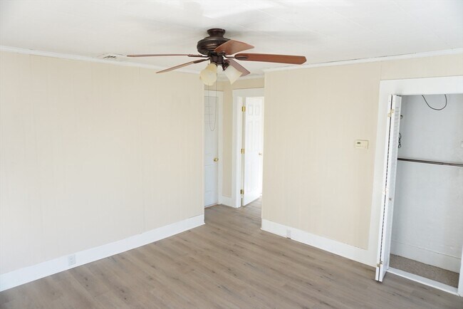 Building Photo - 76 4th Ave