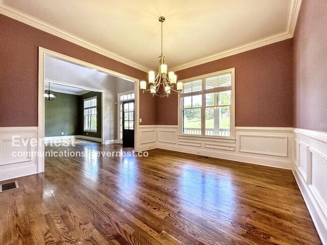 Building Photo - 1070 Windfaire Pl