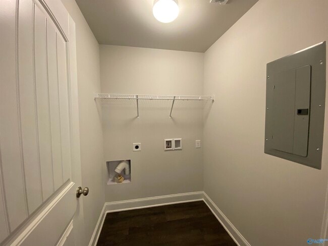 Building Photo - 158 Abercorn Dr